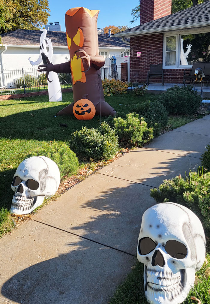 Halloween in the air - The North Platte Bulletin